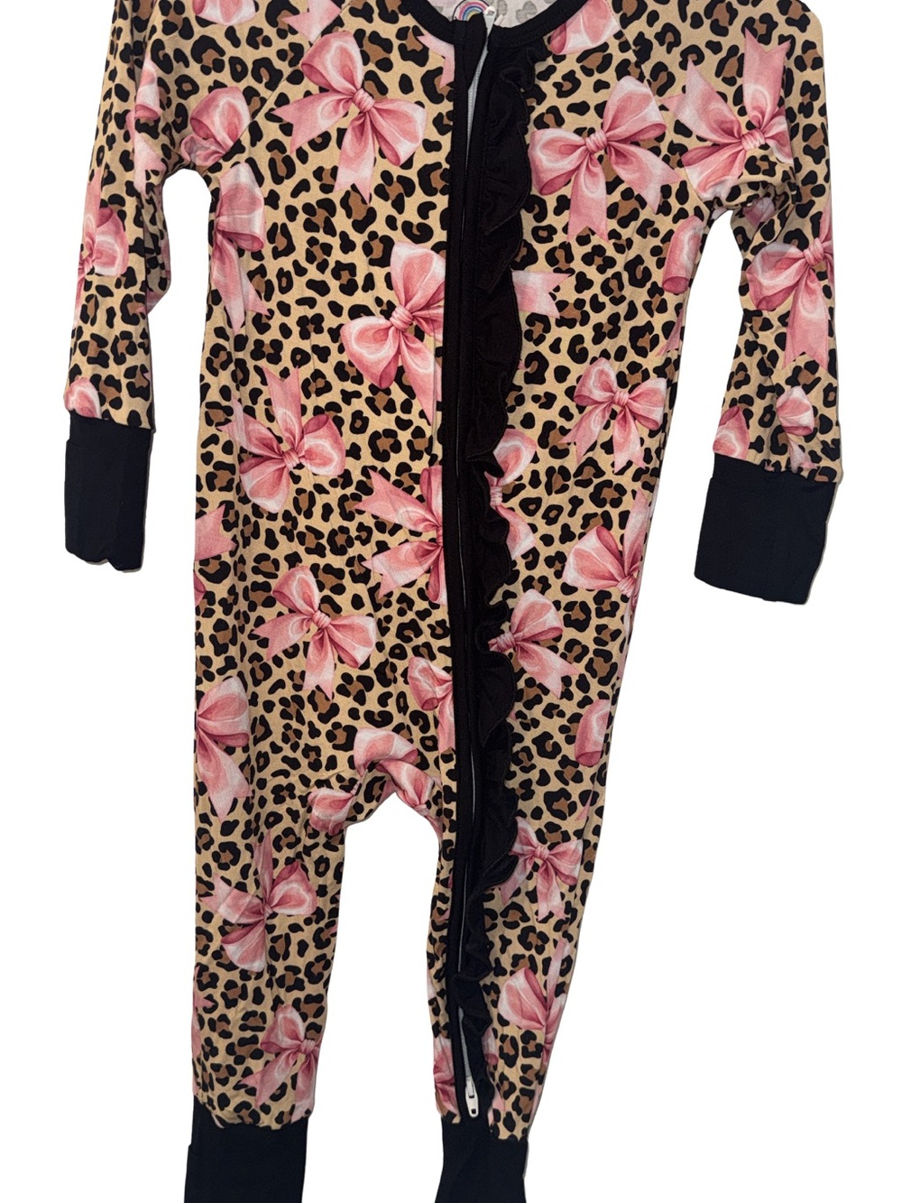 Cheetah Girlie Bamboo Zippy - LucaNinoandCo.  Size 2T